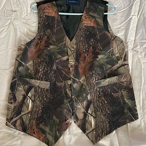 Camo vest